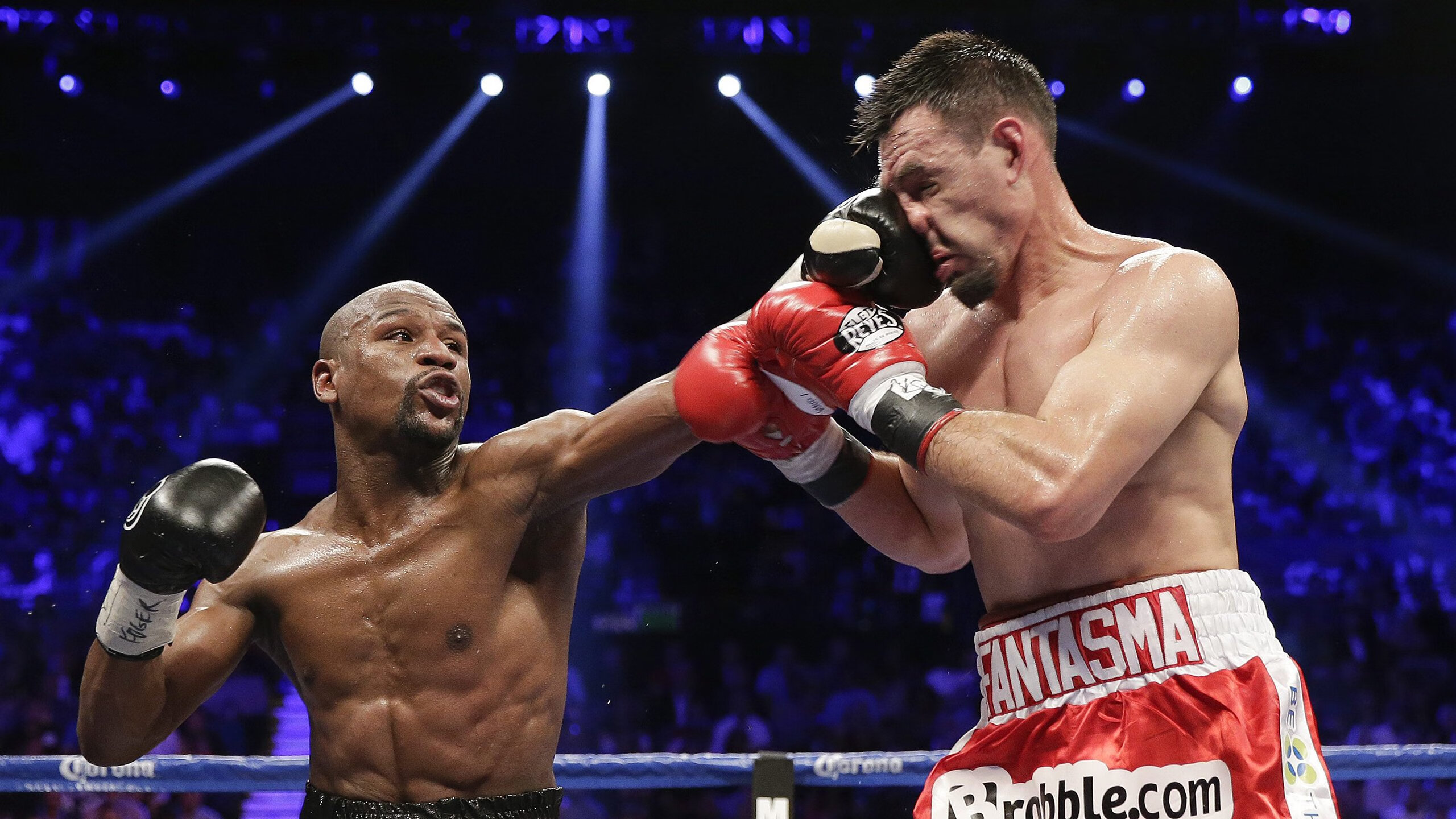 科技赋能足球文化宣传，提升活动影响力和覆盖面，高科技足球